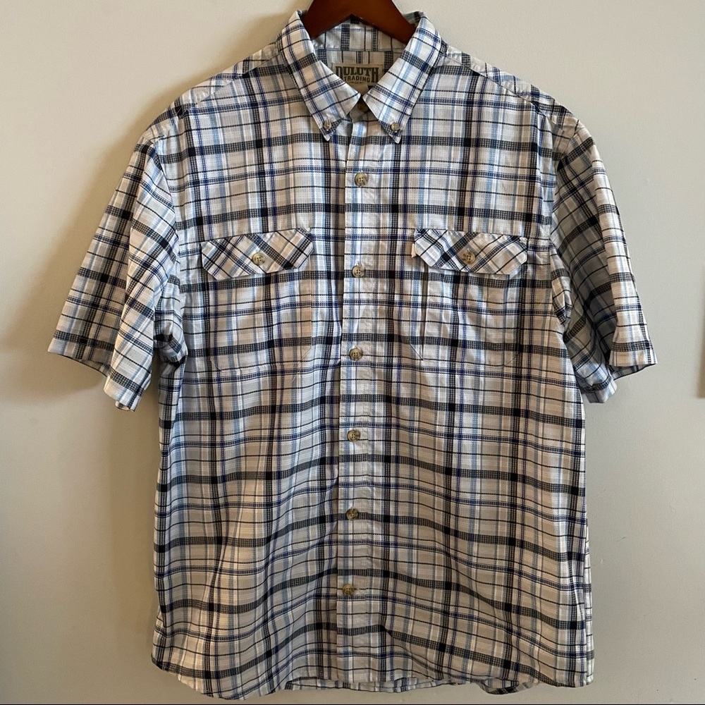 Duluth Trading Co. shortsleeve blue/white plaid button down, men’s large